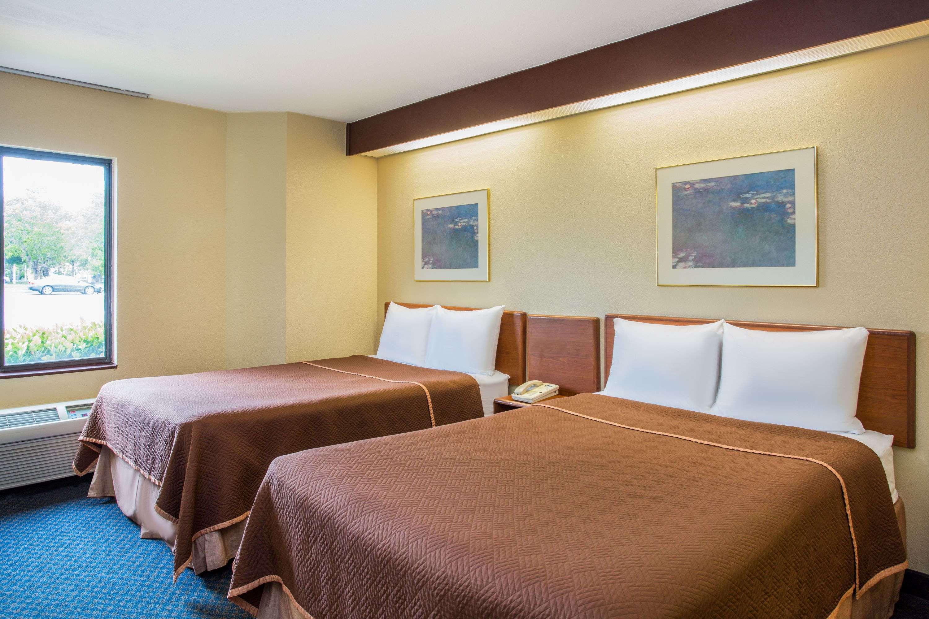 Travelodge By Wyndham Fort Myers Airport Exteriér fotografie